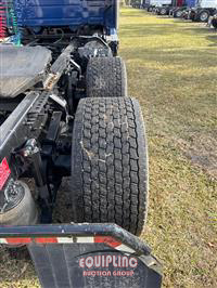 2021 VOLVO TRUCK VNR