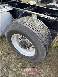 2021 VOLVO TRUCK VNR