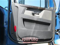 2020 Freightliner CASCADIA 126