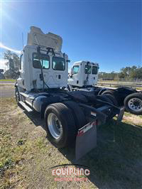 2013 Freightliner CASCADIA