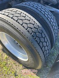 2013 Freightliner CASCADIA