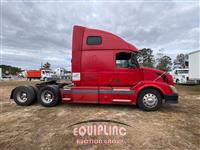 2004 VOLVO TRUCK VNL