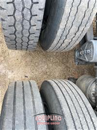 2004 VOLVO TRUCK VNL