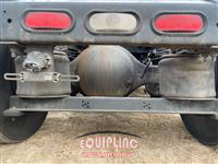 2004 VOLVO TRUCK VNL