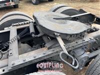 2004 VOLVO TRUCK VNL