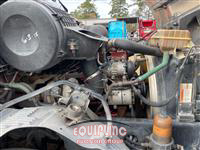 2004 VOLVO TRUCK VNL