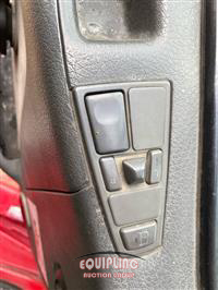 2004 VOLVO TRUCK VNL