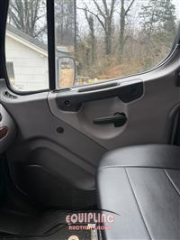 2022 Freightliner M2