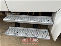 2022 Freightliner M2