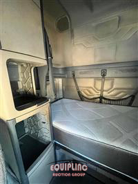 2012 Freightliner CASCADIA
