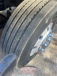 2003 VOLVO TRUCK VHD