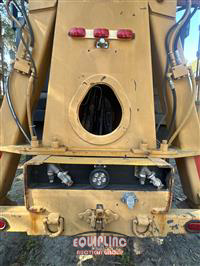 2003 VOLVO TRUCK VHD