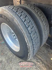 2003 VOLVO TRUCK VHD