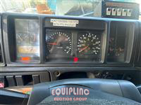 2003 VOLVO TRUCK VHD