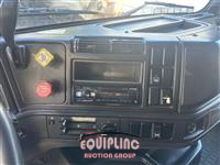 2003 VOLVO TRUCK VHD