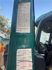 2003 VOLVO TRUCK VHD