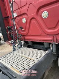 2014 Freightliner CASCADIA