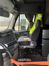 2014 Freightliner CASCADIA