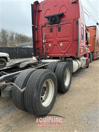 2014 Freightliner CASCADIA