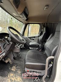 2022 Freightliner M2