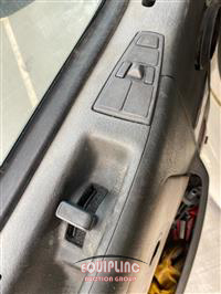 2009 VOLVO TRUCK VNM