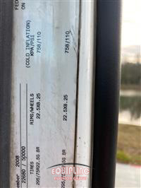 2009 VOLVO TRUCK VNM