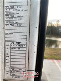 2009 VOLVO TRUCK VNM