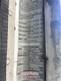 2005 Freightliner Columbia