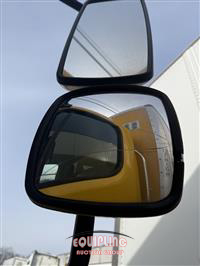 2013 Freightliner M2