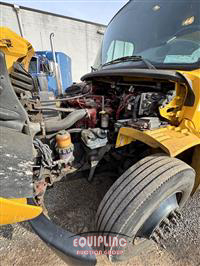 2013 Freightliner M2