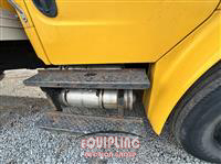 2013 Freightliner M2