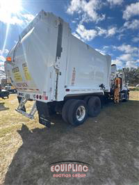 2015 Freightliner 114SD