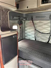 2018 Freightliner CASCADIA