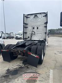 2017 Freightliner CASCADIA