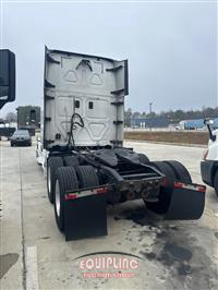 2017 Freightliner CASCADIA