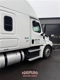 2020 Freightliner CASCADIA