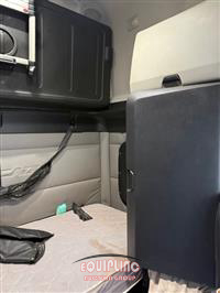 2020 Freightliner CASCADIA