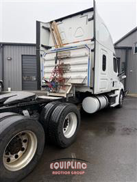 2020 Freightliner CASCADIA
