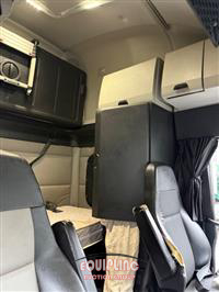 2020 Freightliner CASCADIA