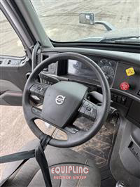 2023 Volvo VNL760