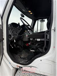 2023 Freightliner M2