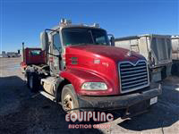 2005 Mack CXN613