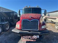 2005 Mack CXN613