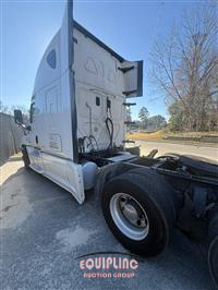 2016 Freightliner CASCADIA