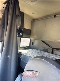 2016 International LF687