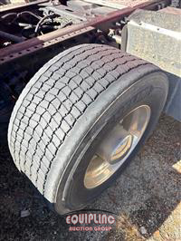 2018 International LT625 T/A 6x4 MID ROOF TRUCK T