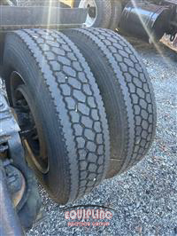 2018 VOLVO TRUCK VNL42T S/A MID ROOF TRUCK TRAC