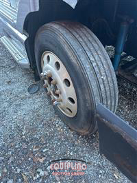 2018 VOLVO TRUCK VNL42T S/A MID ROOF TRUCK TRAC