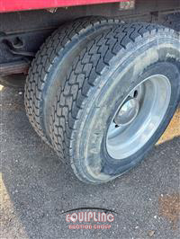 2005 Hino 268 S/A DUMP TRUCK