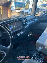 2005 Hino 268 S/A DUMP TRUCK